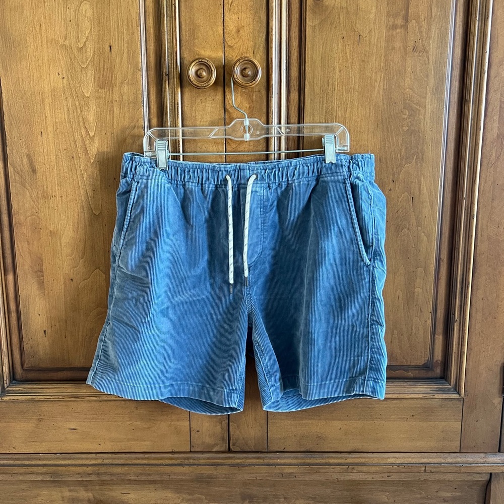 Faherty Pull On Cord 6” Short - Size L